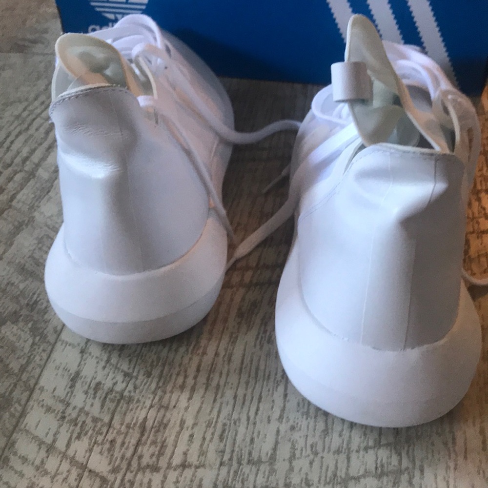 Adidas Boost Style Women’s Sneaker - Picture 5 of 8